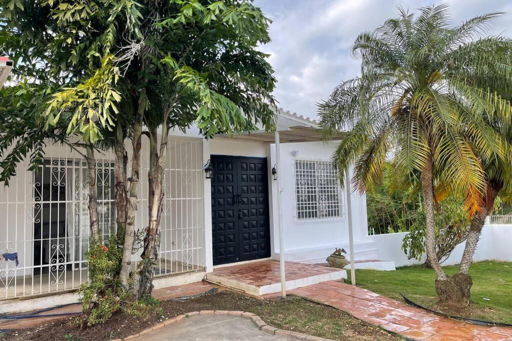 Borinquen Beach House Villa Camaceyes Exterior foto